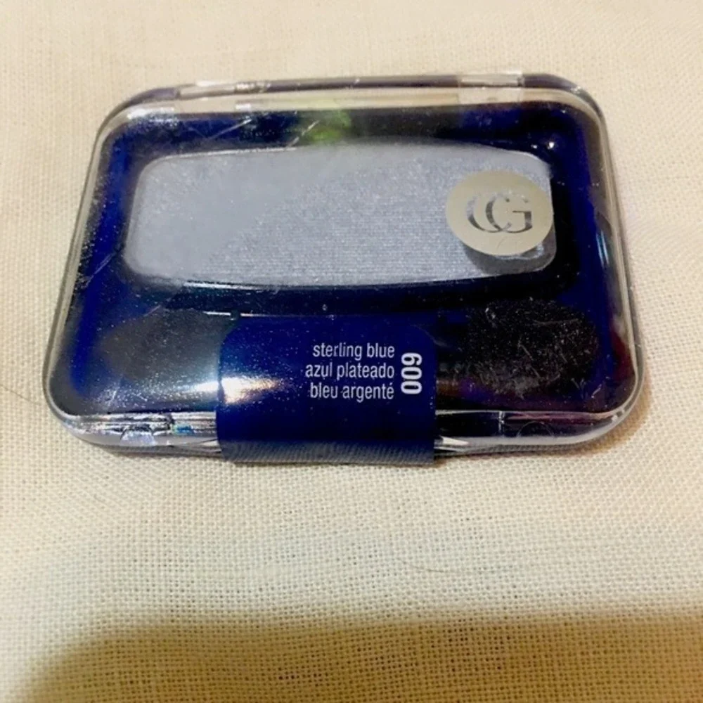 CoverGirl Eye Enhancers 1-Kit Eyeshadow, Sterling Blue 600, 0.09 oz